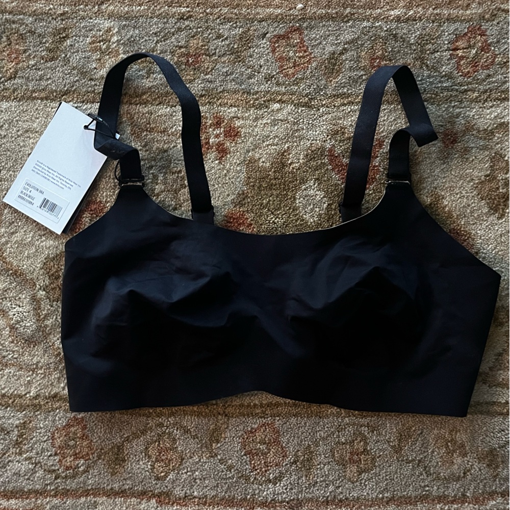 Knix NWT Revolution Bra Size 4